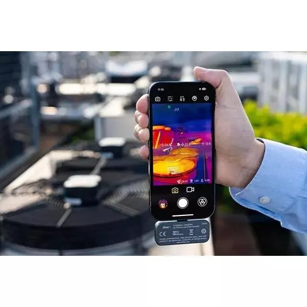 fluke-mobile-thermal-camera-256-x-192-ir-resolution-12-m-pixel-size-and-200-mw-power-consumption-tc01b