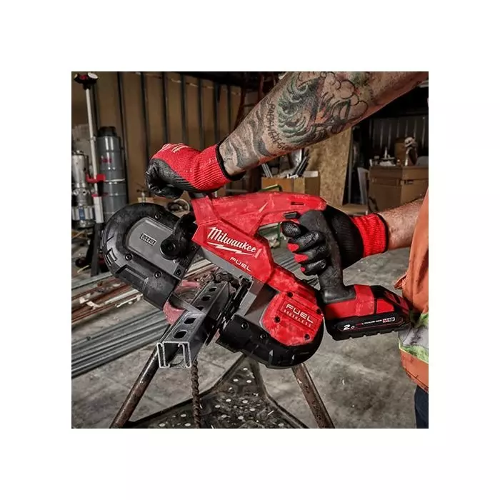 milwaukee-compact-bandsaw-85x85-mm-cutting-capacity-18-v-for-industrial-use-4933471497