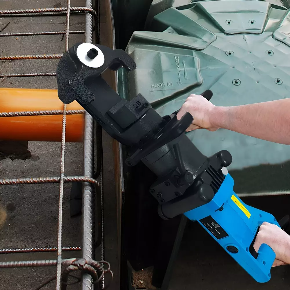 Voltz Hydraulic Rebar Bender & Straightener 2 kW Power Rating and 16 mm – 28 mm Dia. Bars, RB-28