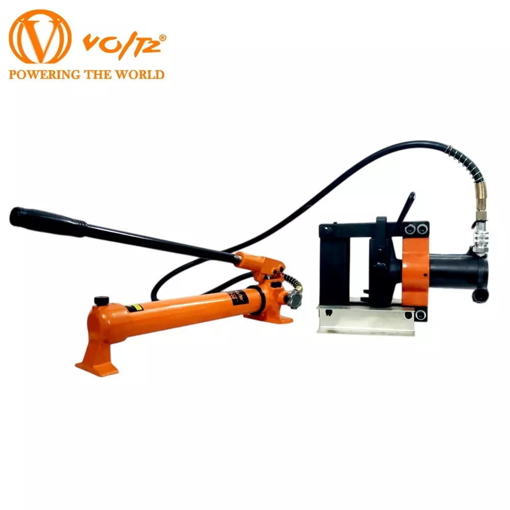 Voltz Hydraulic Copper Busbar Bender with CP-700 Hand Pump, 25 Ton Lifting Capacity and 12 mm Thickness, VBB-200