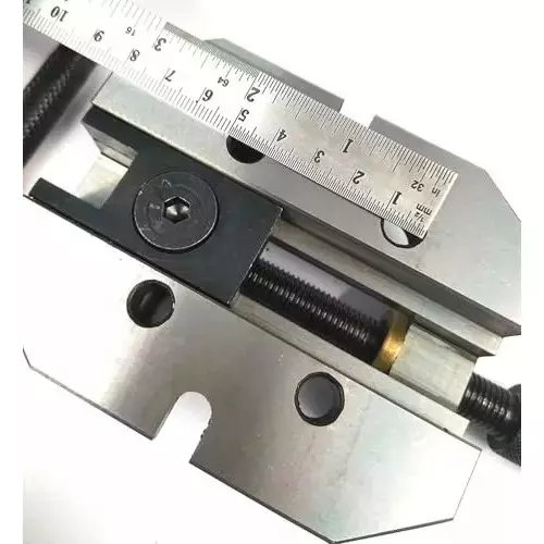 Buyohlic International Milling Attachment with 110 x 85 mm Base Size and 2-3/8 inch (60 mm) Jaw Width for Lathe Vertical Slide, VL-4GQE-XHP9