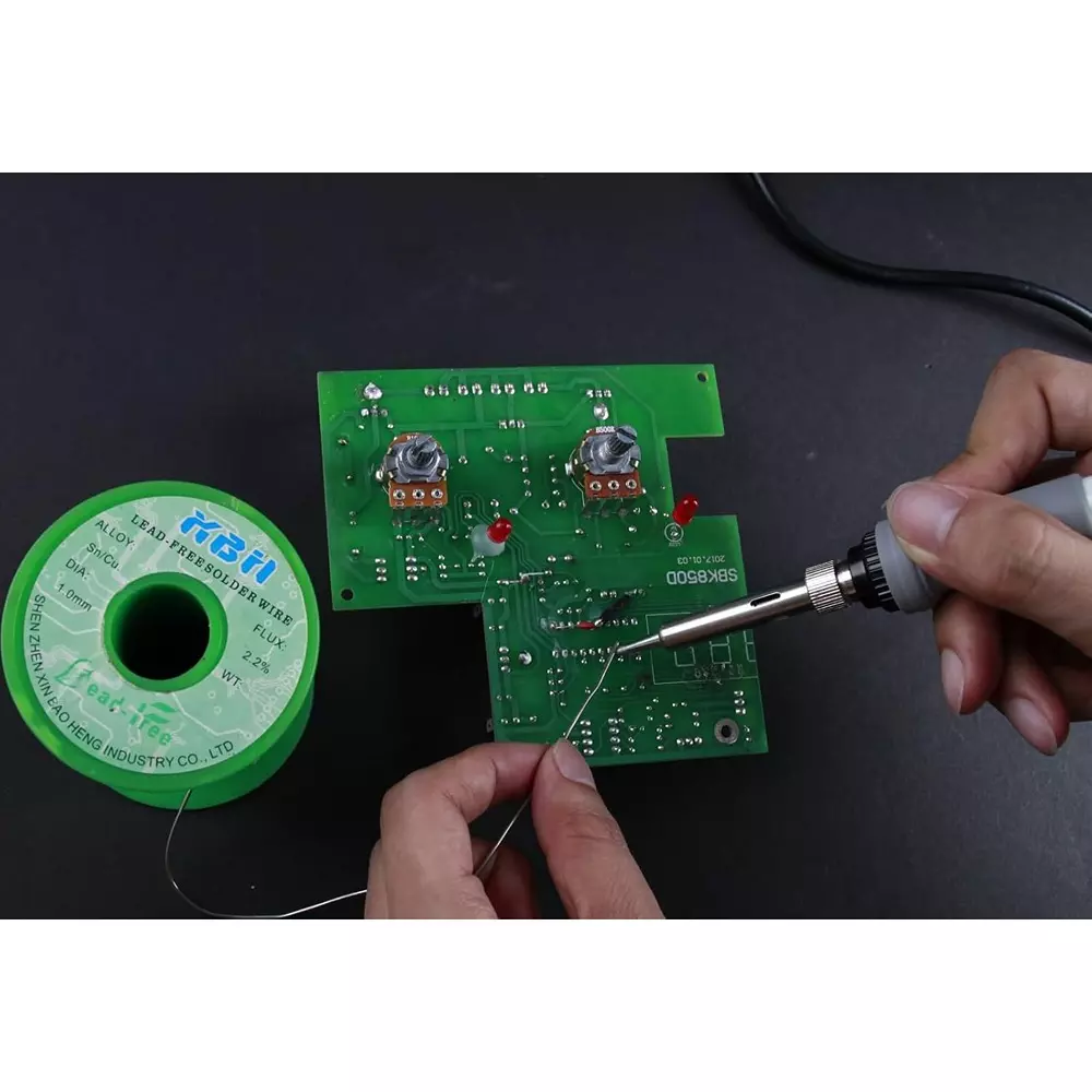 syncra-soldering-iron-ceramic-heating-material-pencil-head-style-60-w-sbk936s-60w